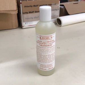 KIEHL'S BATH AND SHOWER LIQUID BODY CLEANSER